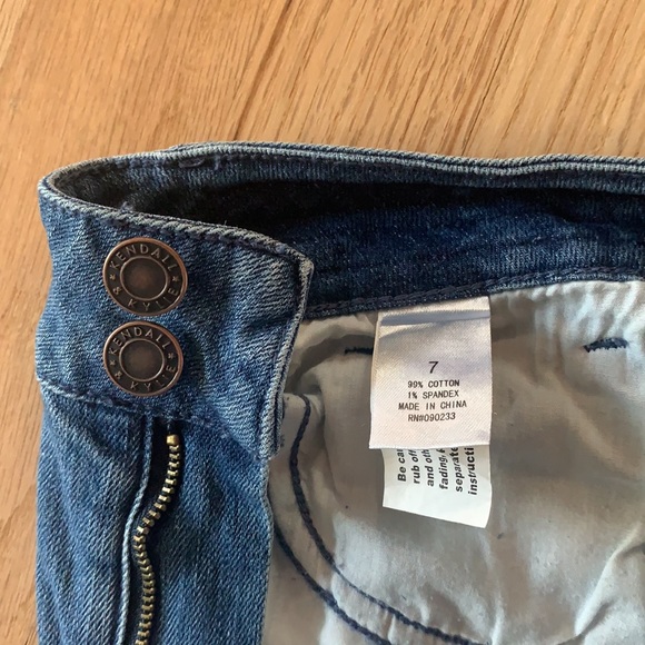 Kendall & Kylie Bell Bottom Jeans - Picture 5 of 10